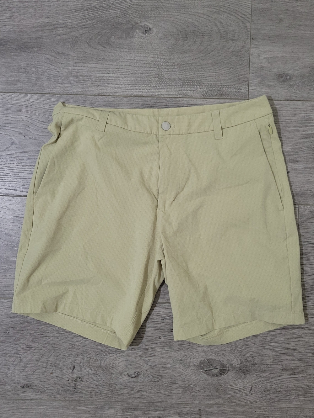 Green Lululemon Commission Shorts - Men's 31